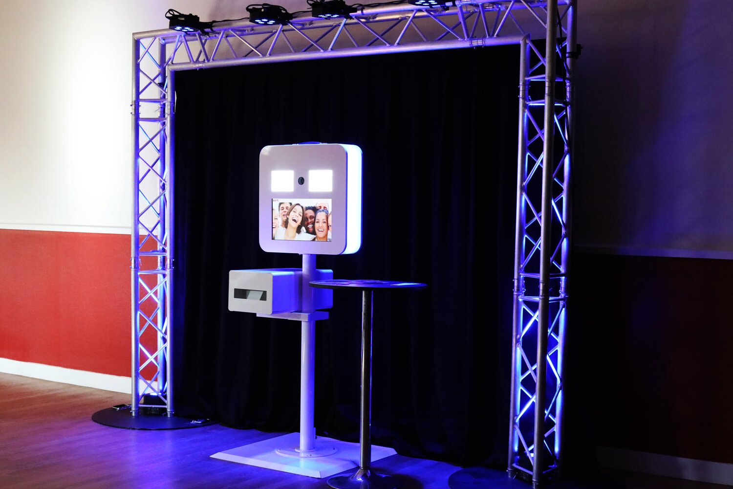 location-de-borne-a-seflie-pour-soiree-d'entreprise